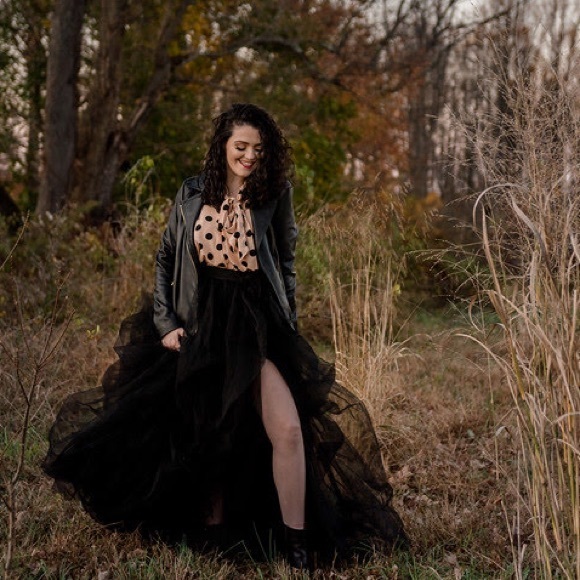 Meet your Posher, Emily - Picture 2 of 11